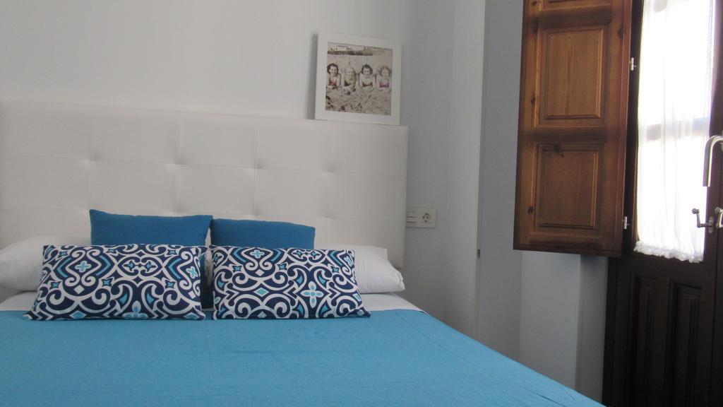 Apartamentos Iliberis Granada Room photo